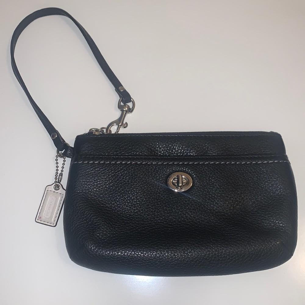 COACH Park Leather Medium Wristlet
